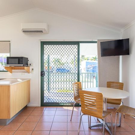 Nrma Bowen Beachfront Holiday Park 客房 照片