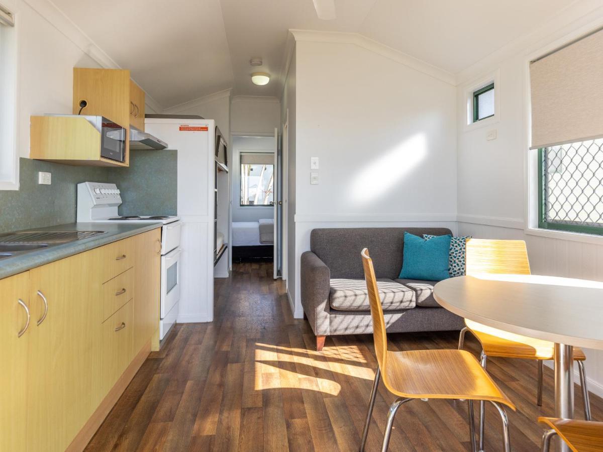 Nrma Bowen Beachfront Holiday Park 外观 照片