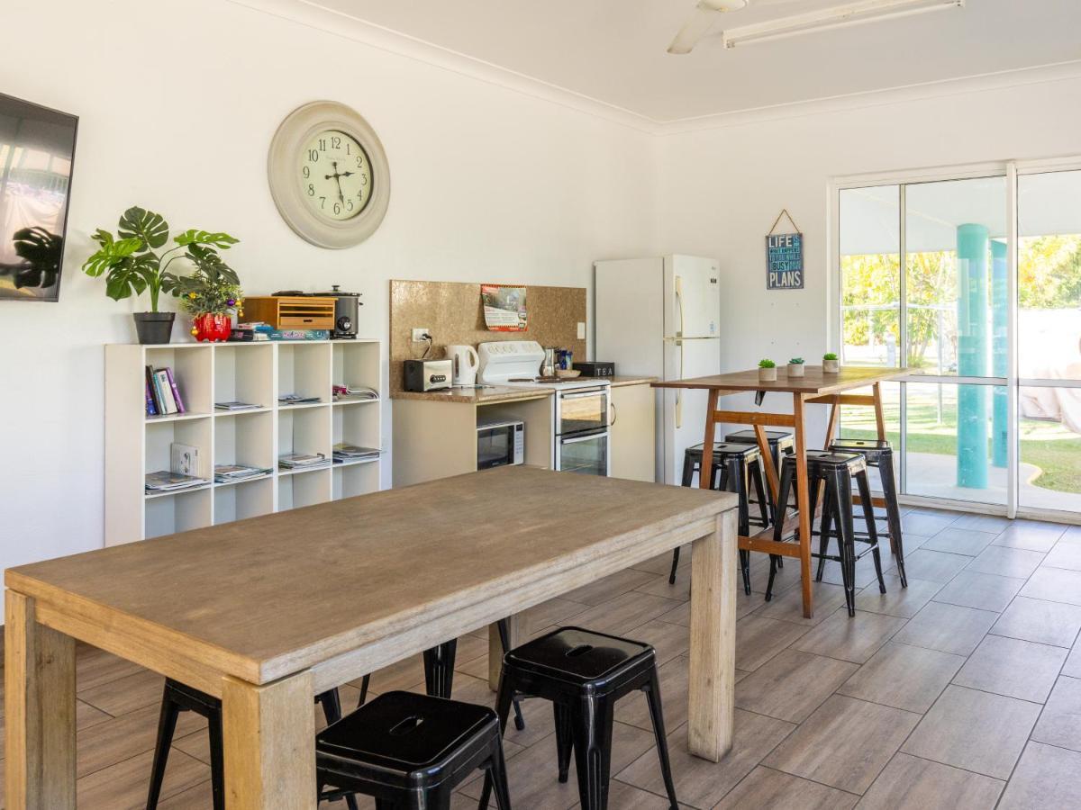 Nrma Bowen Beachfront Holiday Park 外观 照片