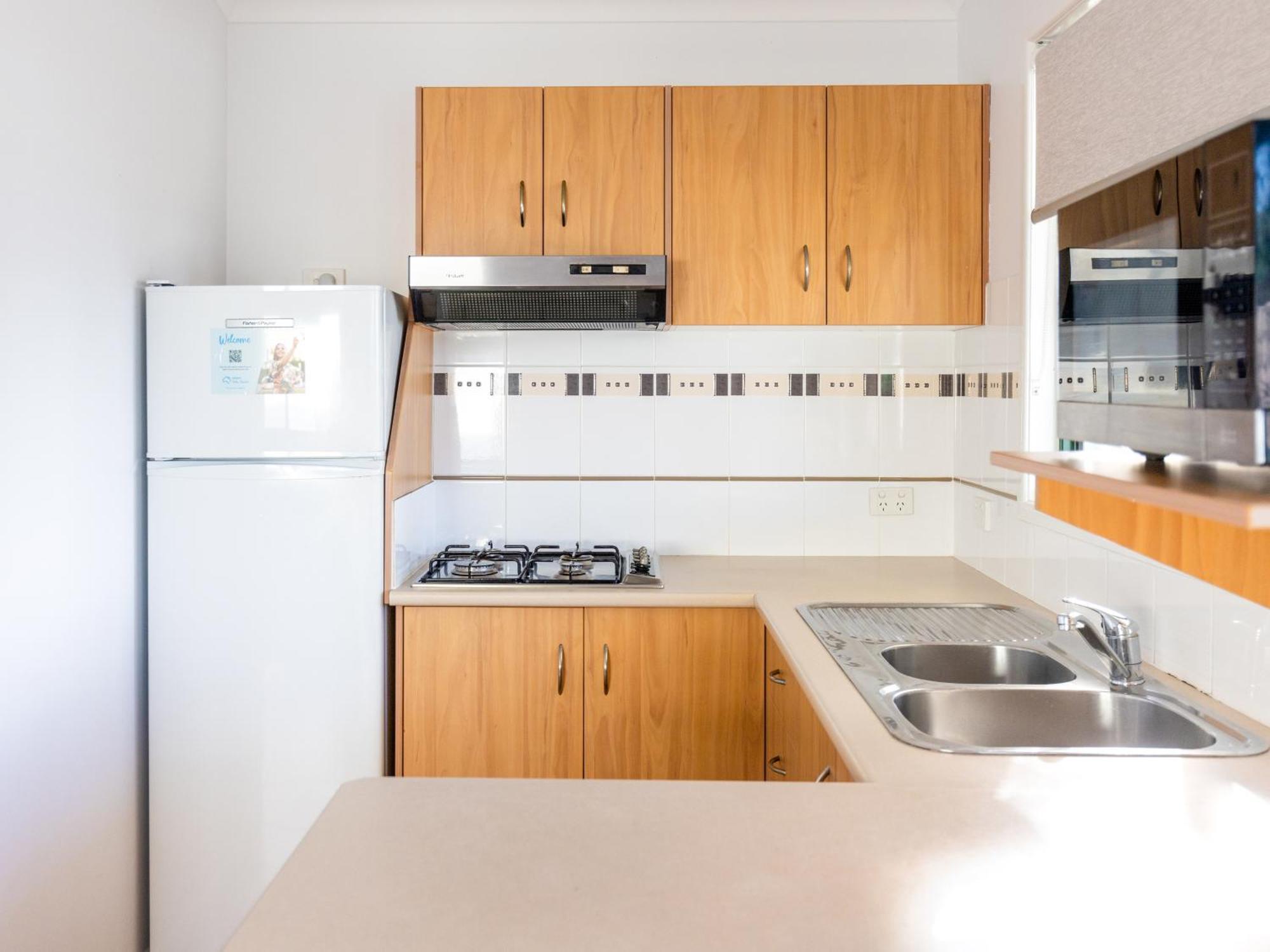Nrma Bowen Beachfront Holiday Park 客房 照片