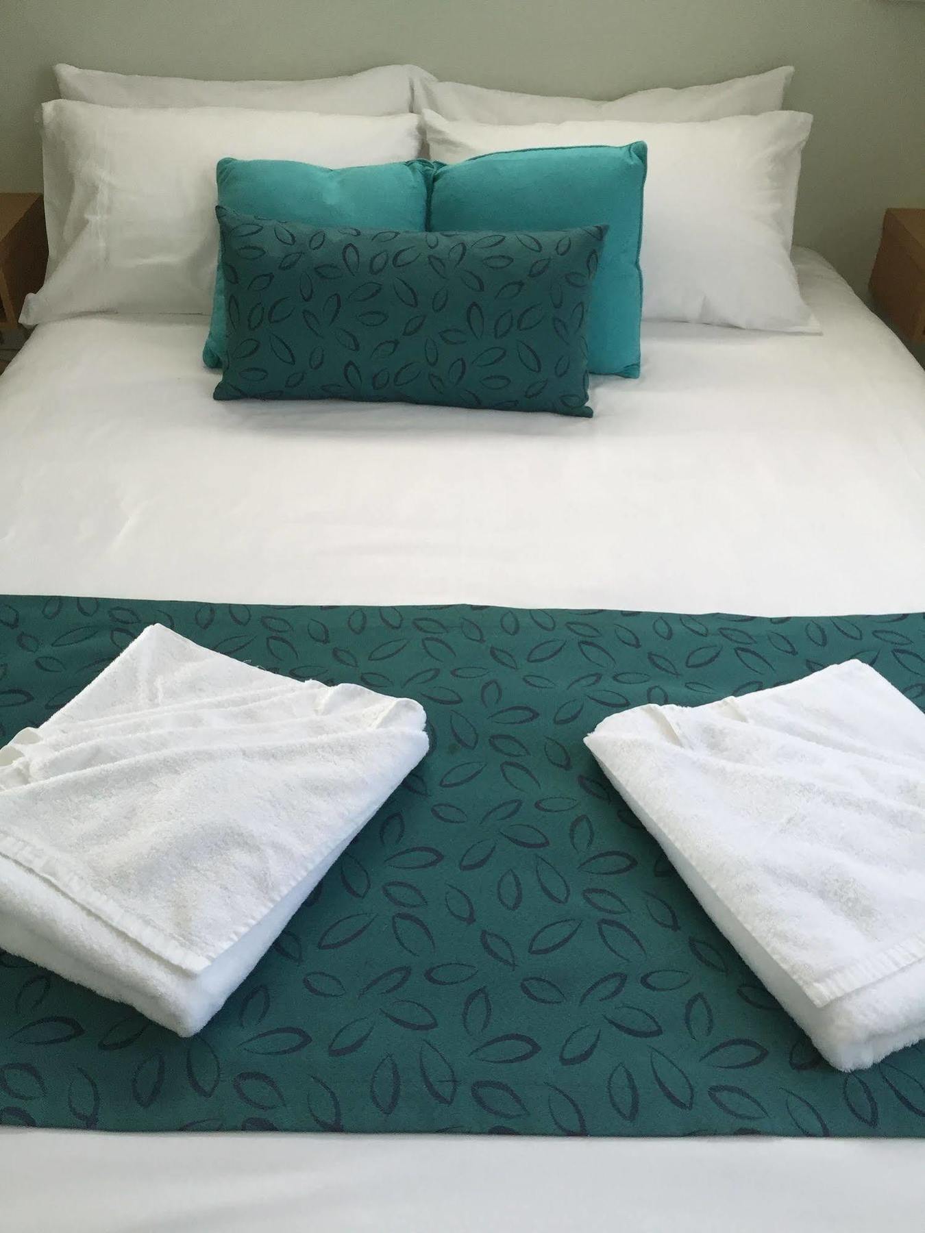 Nrma Bowen Beachfront Holiday Park 外观 照片