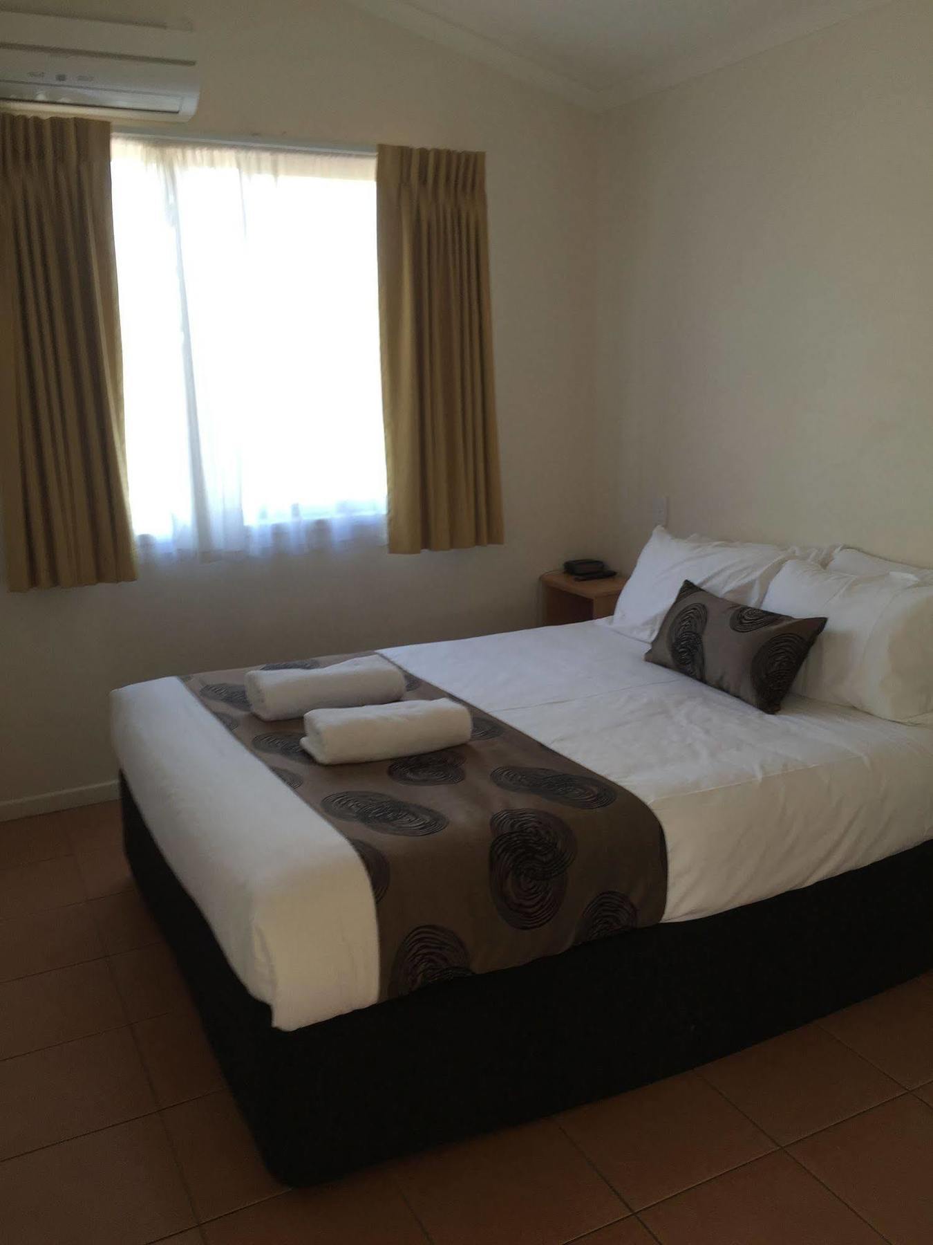 Nrma Bowen Beachfront Holiday Park 外观 照片