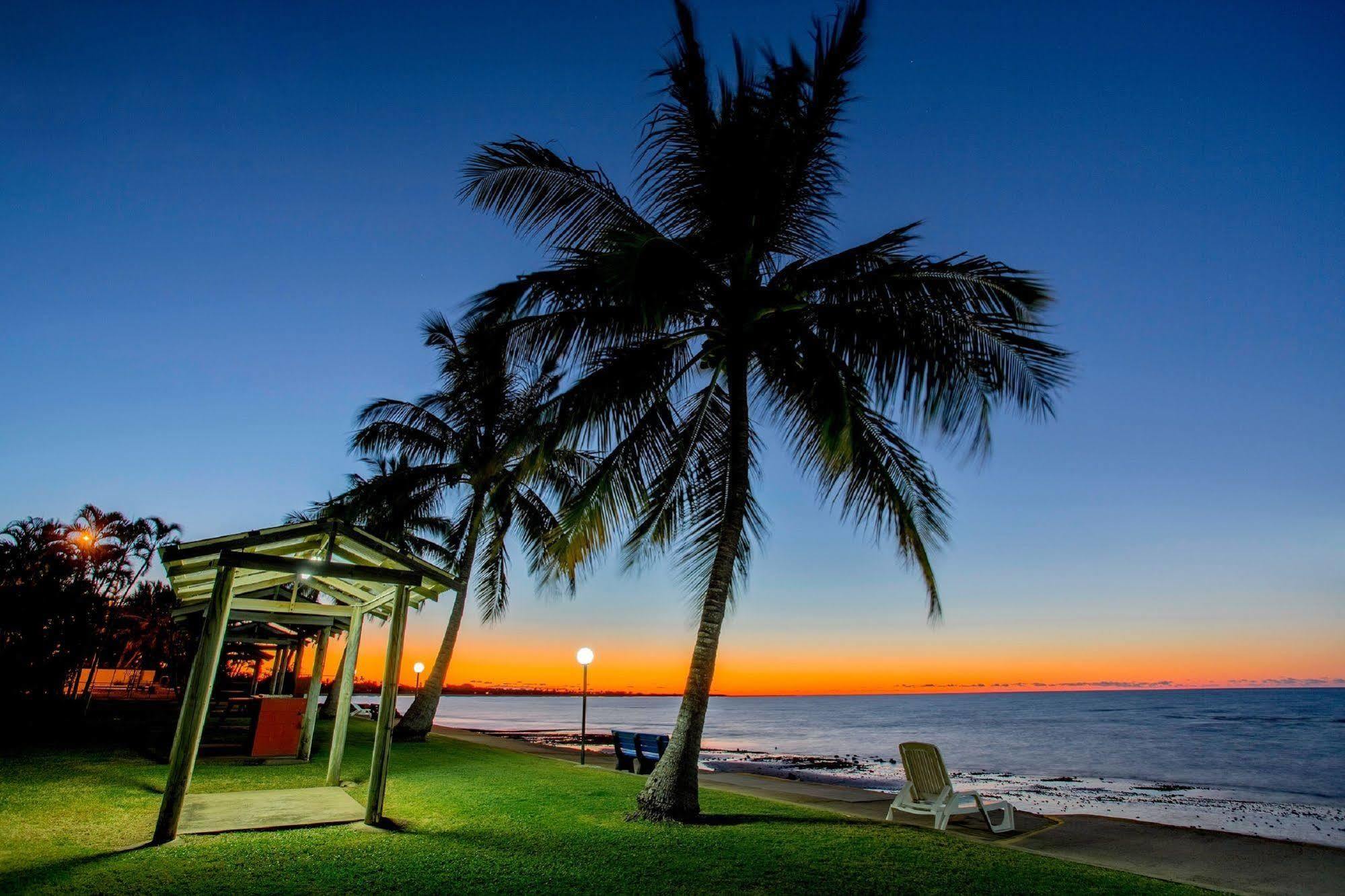 Nrma Bowen Beachfront Holiday Park 外观 照片